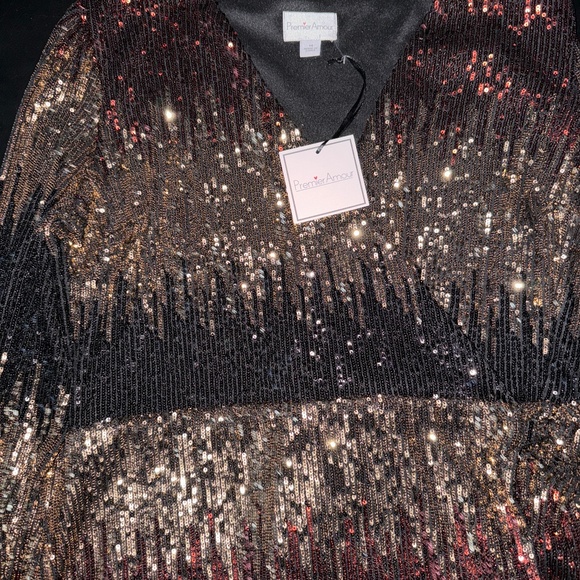 Dresses & Skirts - Black and gold wrap sequin dress